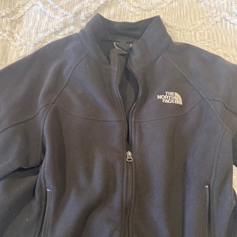 Northface women’s fleece windwall jacket